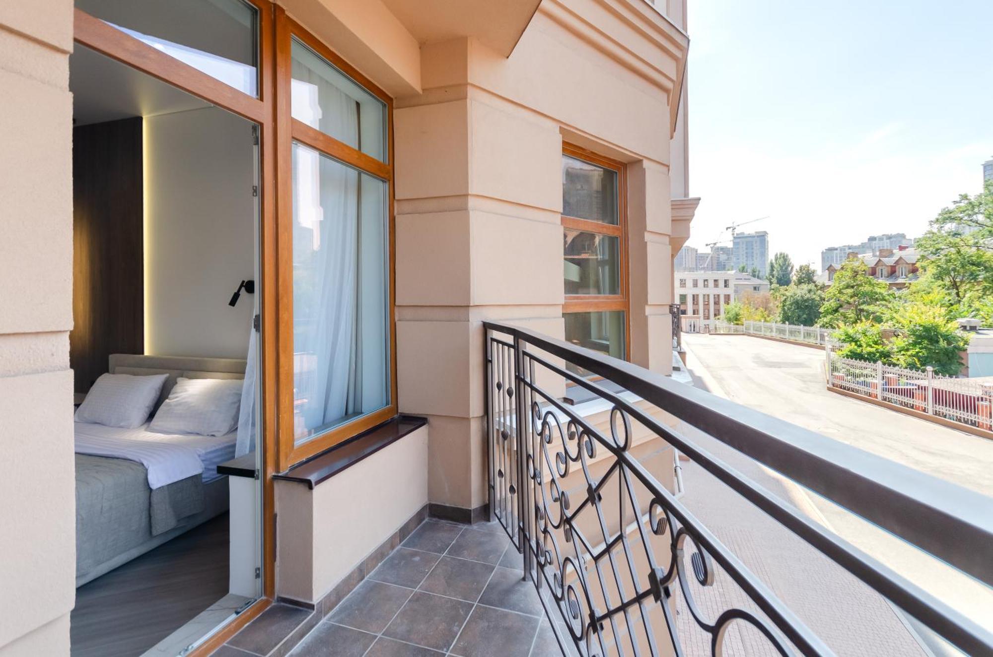 Petrovdom 02-76B Luxury Living In Rc Pechersk Plaza, Mykhaila Boichuka 19-А Kyiv Exterior photo